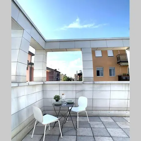 Charming Next To Fiera With Terrace And Parking * פרו
